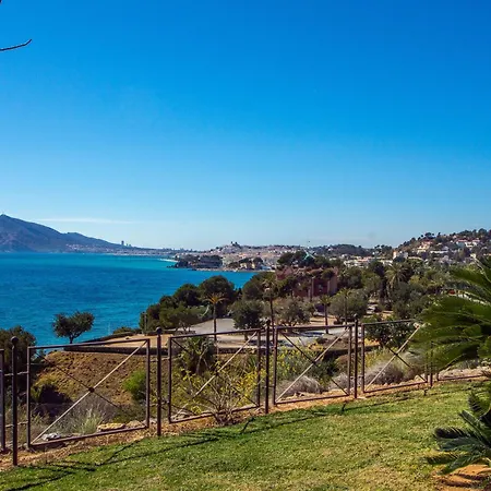 Gadea 6-2 Apartment *